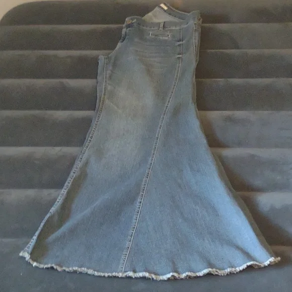 Standards & Practices jeans - Picture 7 of 13